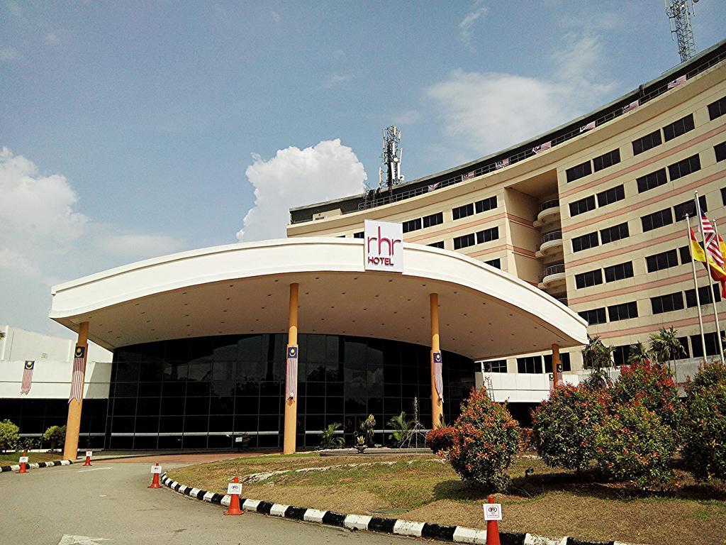 Rhr Hotel At Uniten Kajang Exterior photo