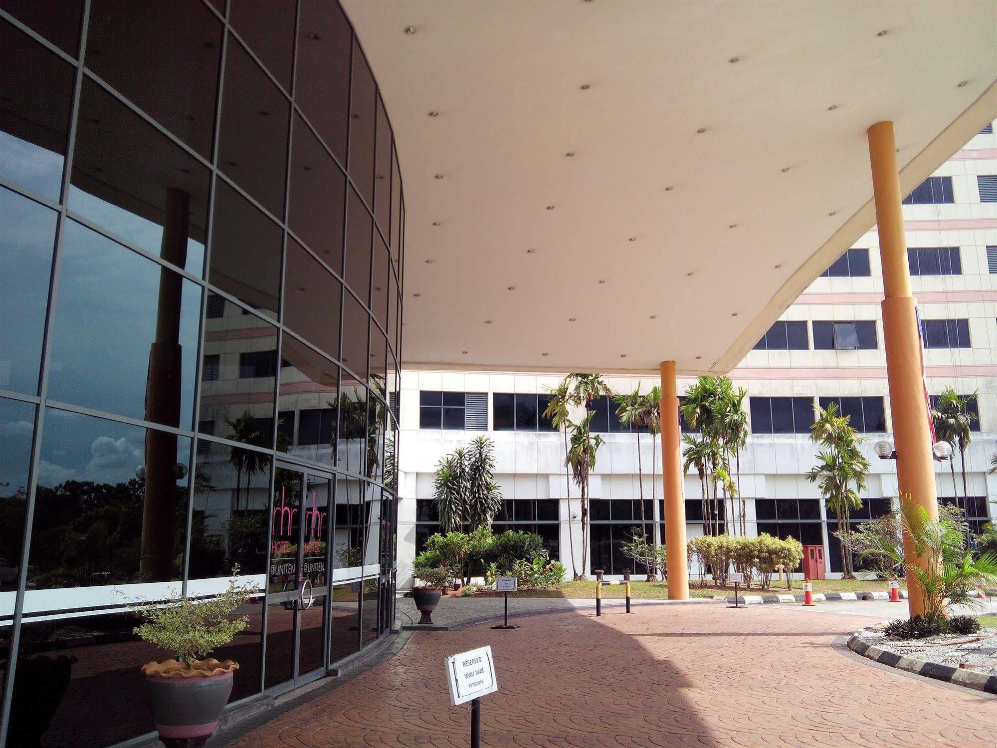 Rhr Hotel At Uniten Kajang Exterior photo